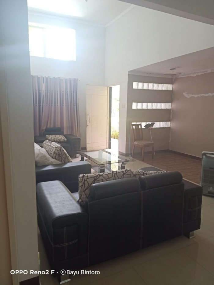 Ahee. Rumah dijual di cluster Ivory Lippo Cikarang